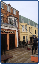 commercial-shop-front-window-cleaner-in-whitley-bay-north-tyneside-2